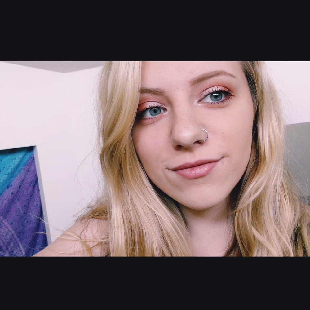 Meet your Posher, Alexandra